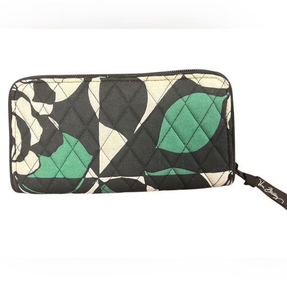 Vera Bradley Black and Green Quilted Wallet - Picture 2 of 5